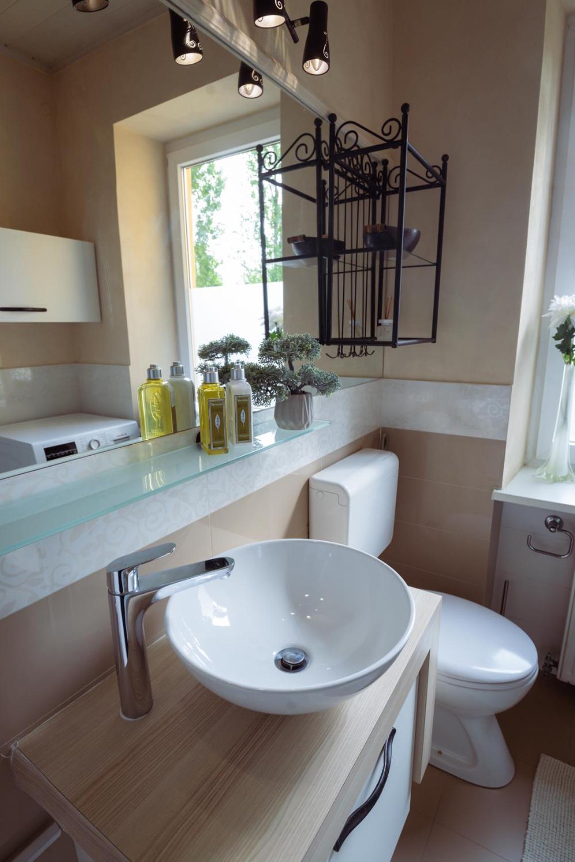 Riverview Residence-with Parking Apartman