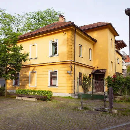 Riverview Central Residence-With Parking Ljubljana Exterior photo