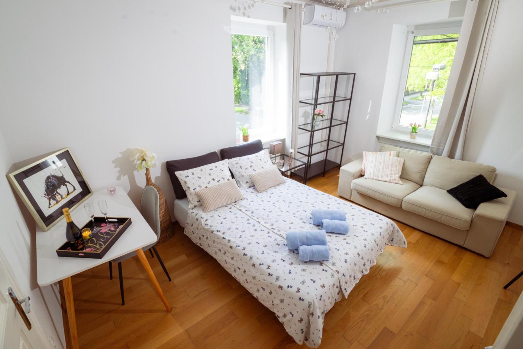 Riverview Residence-with Parking *